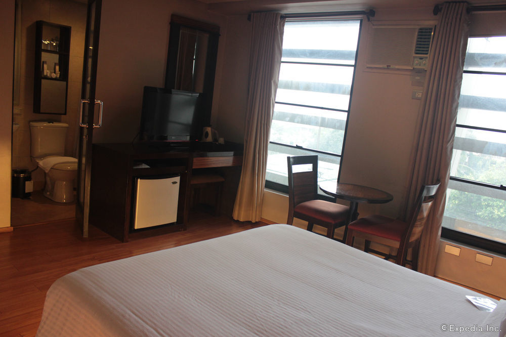 Soleste Suites Quezon City Dış mekan fotoğraf