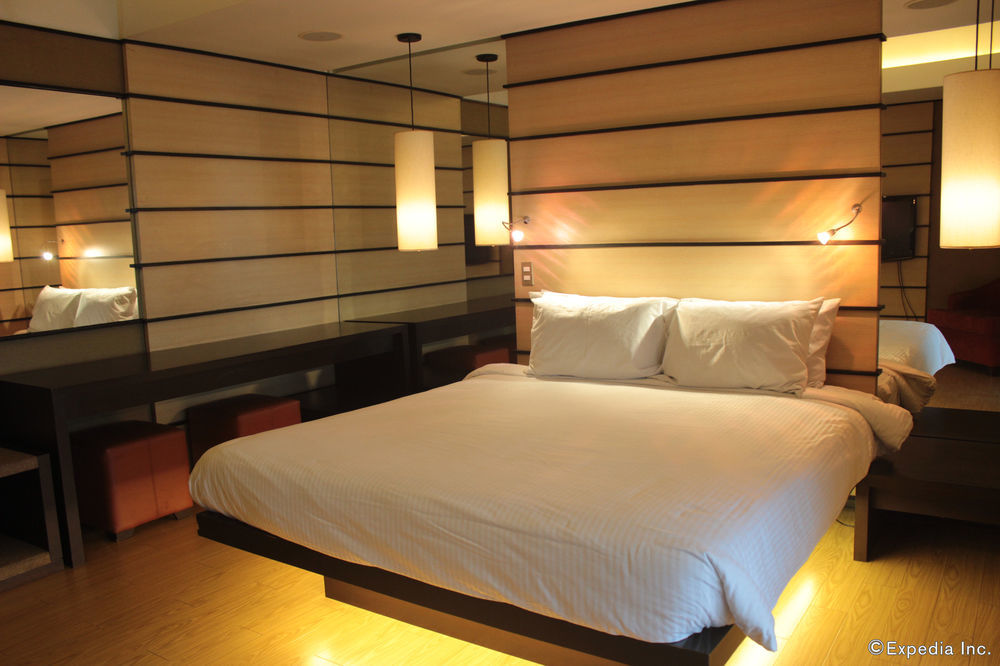 Soleste Suites Quezon City Dış mekan fotoğraf