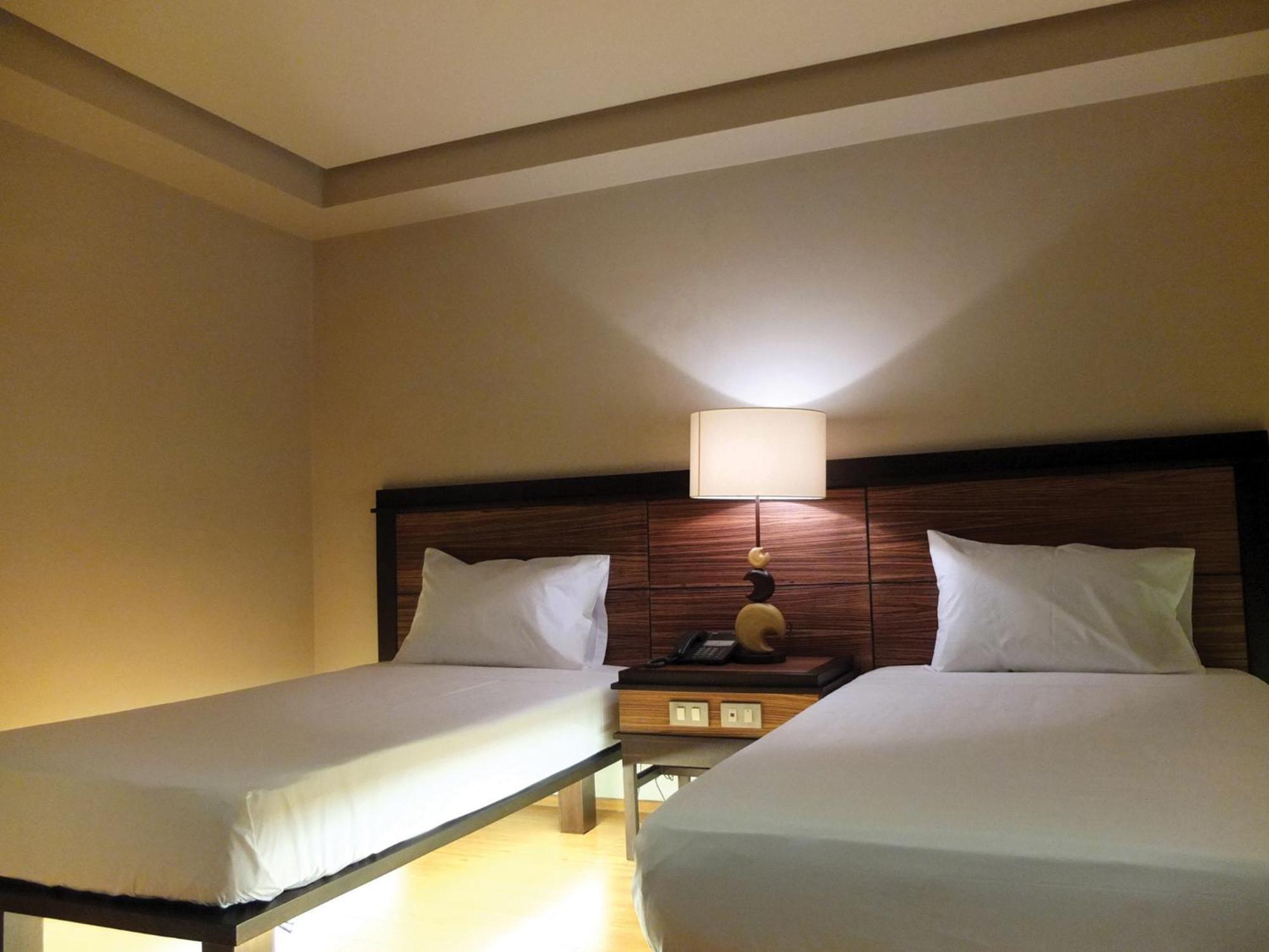 Soleste Suites Quezon City Dış mekan fotoğraf