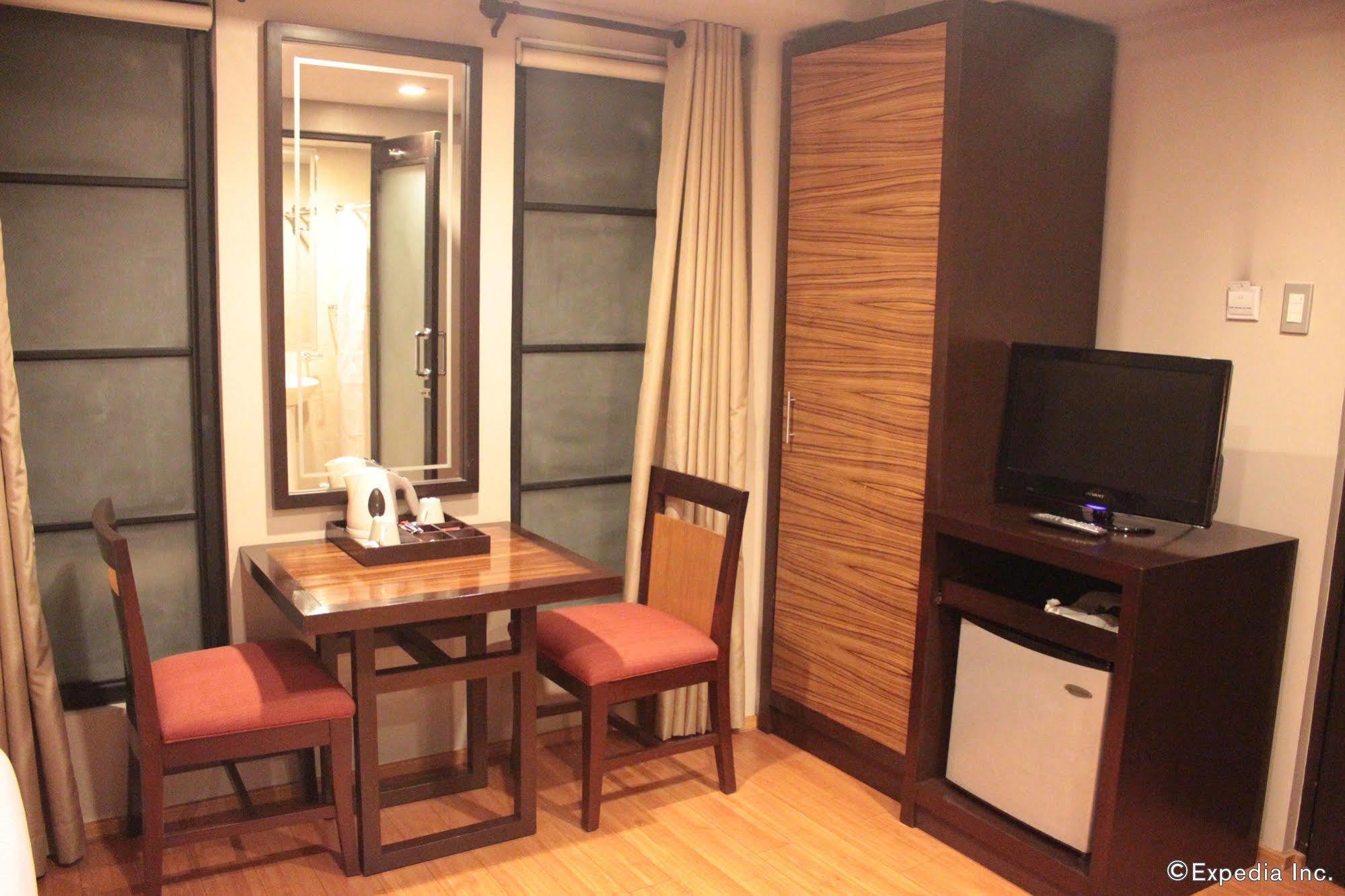 Soleste Suites Quezon City Dış mekan fotoğraf
