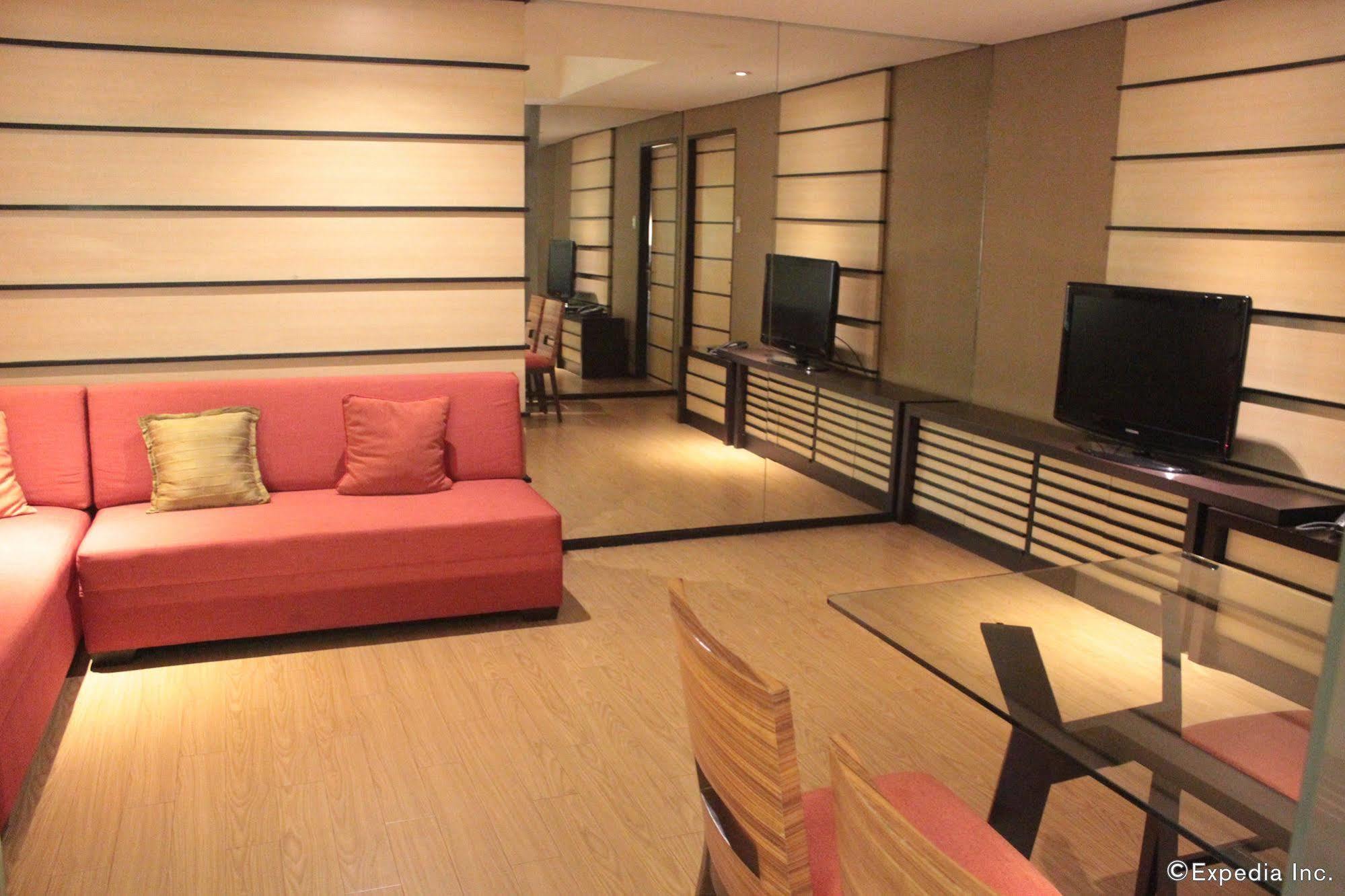 Soleste Suites Quezon City Dış mekan fotoğraf