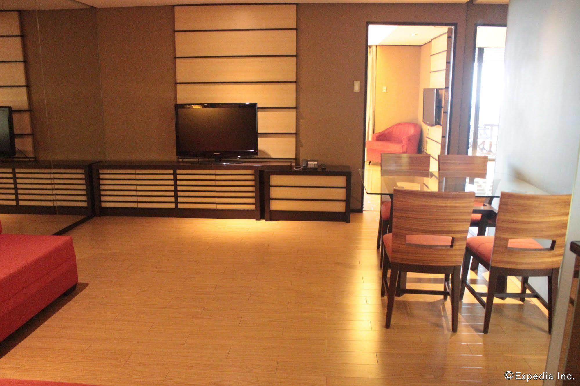 Soleste Suites Quezon City Dış mekan fotoğraf