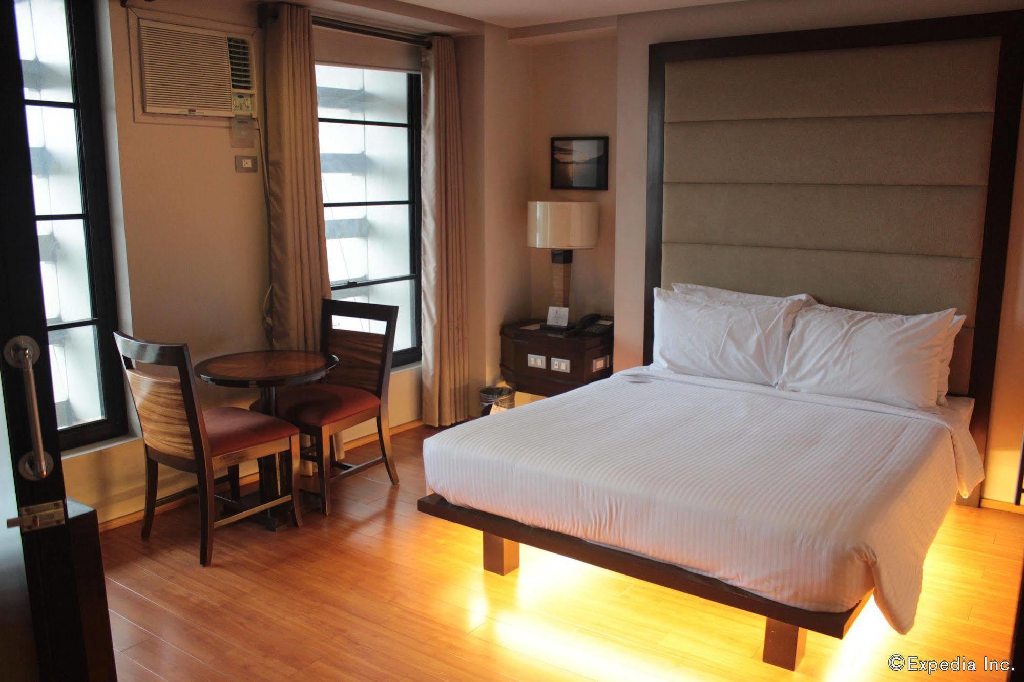 Soleste Suites Quezon City Dış mekan fotoğraf